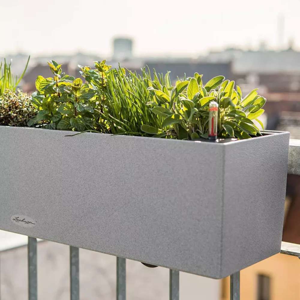 Ghiveci Auto-Irigant Lechuza Balconera Stone 80, 12 l, cu efect de piatra neagra, sistem de autoirigare, insert detasabil, strat de drenaj