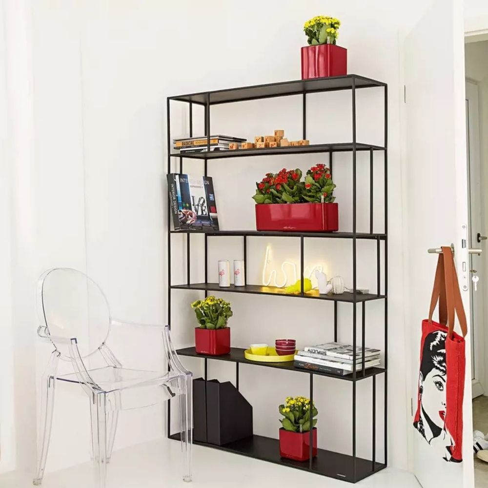 Ghiveci Auto-Irigant Lechuza Cube Glossy Triple, rosu lucios, pentru plante cu ghiveci, sistem de autoirigare, insert detasabil, strat de drenaj