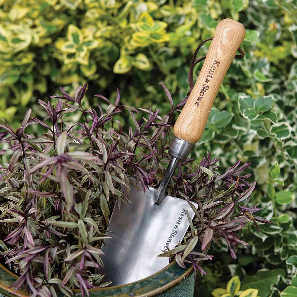 Lopatica gradina KENT & STOWE din inox pentru plantare si repicare, maner lemn frasin, 33.5 cm garantie 15 ani
