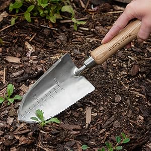Lopata manuala multifunctionala KENT & STOWE din inox, maner din lemn de frasin, 32 cm, 15 ani de garantie