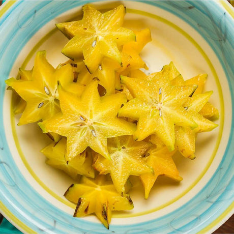 Карамбола (Averrhoa carambola) в саксия – екзотични жълти плодове със сладко-кисел цитрусов аромат