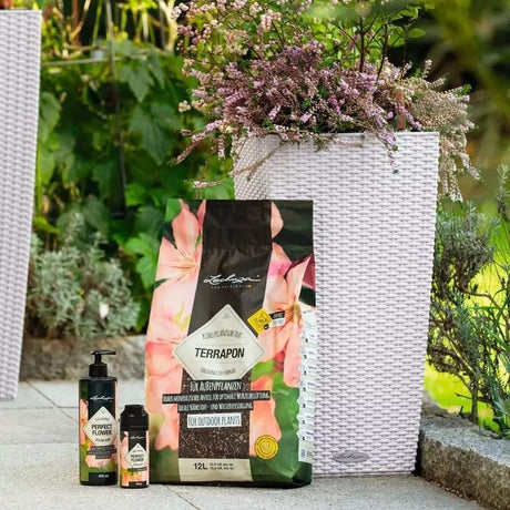 Ingrasamant Lechuza PERFECT FLOWER 150 g, pentru toate plantele cu flori, eliberare lenta, 3g/L, 100% sigur pentru mediu